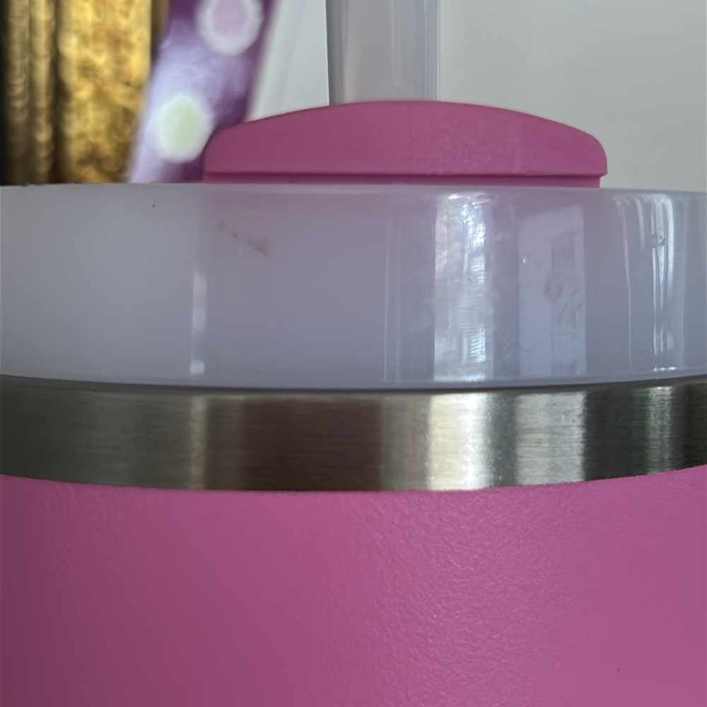 Stanley Pink Tumbler never used- has a small dent- couple of nicks c pics - Picture 3 of 7